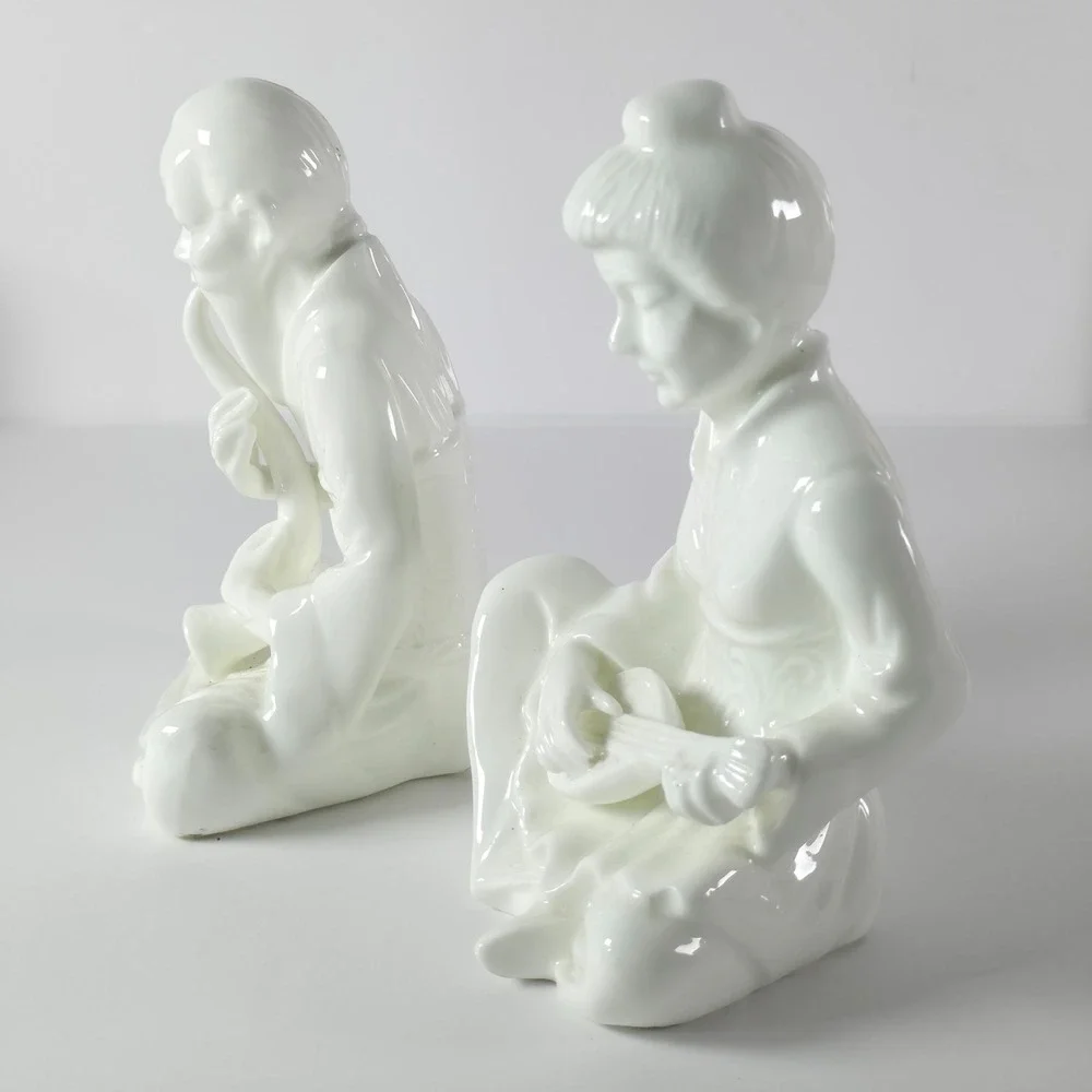 Vintage Asian Figurines Pair Musician Porcelain White Bone China Taiwan Decor - Picture 4 of 8